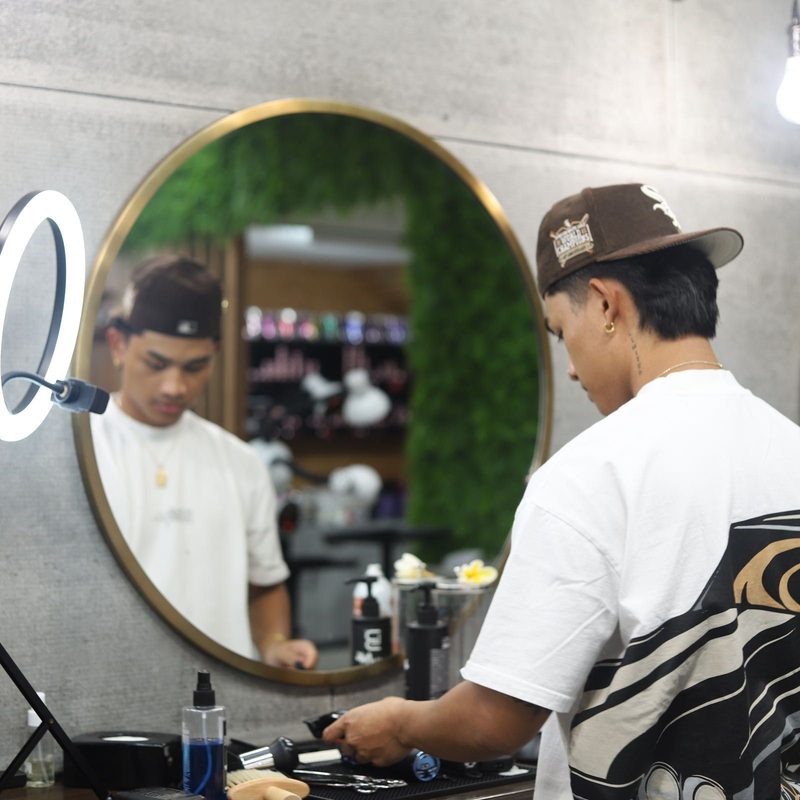 Inside the Refined Kulture studio